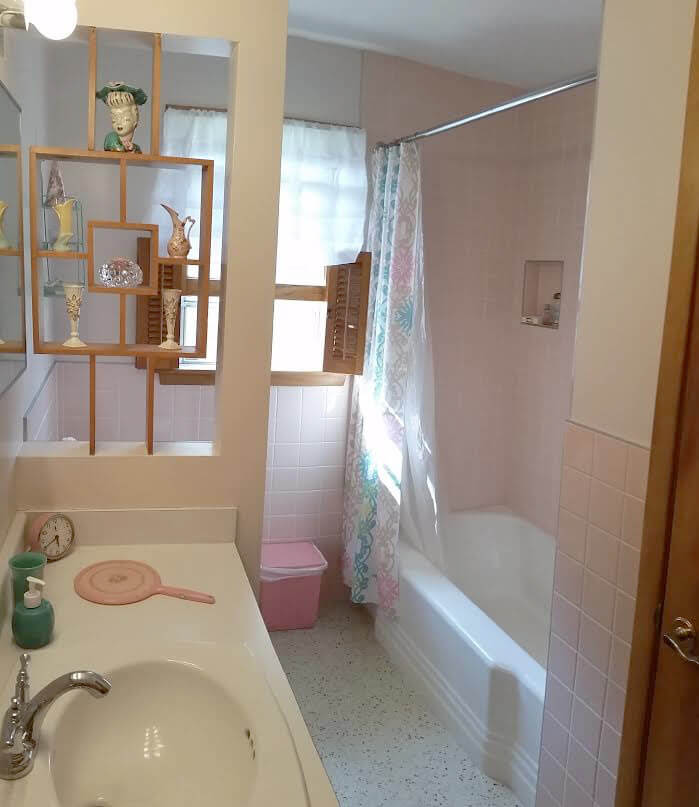 Julie S Bathroom Using 4 Pink Tile, Mid Century Pink Tile Bathroom