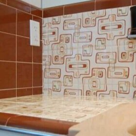 Pomona vintage bathroom tile