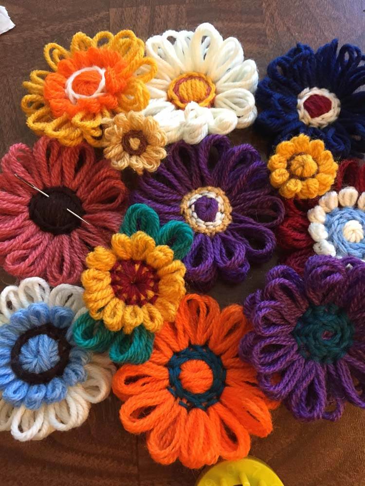 flowers that I made on my Bucilla Flower Loom