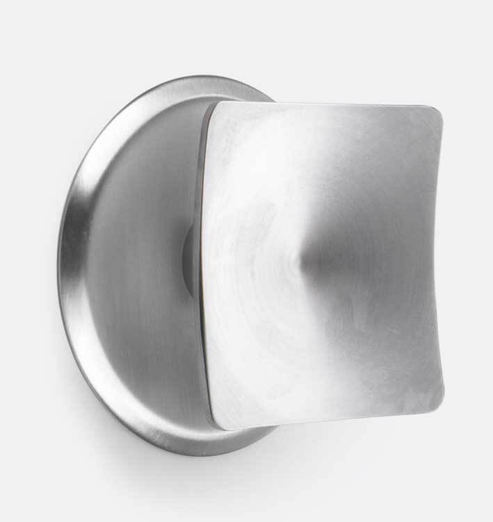 SQUARE CABINET KNOB WITH ROUND BACKPLATE