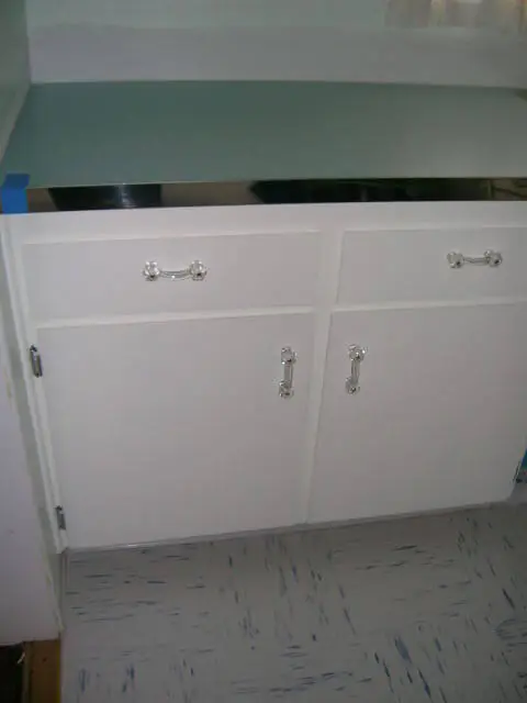 bungalow kitchen ideas metal edging on a formica countertop