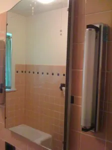 vintage pink bathroom