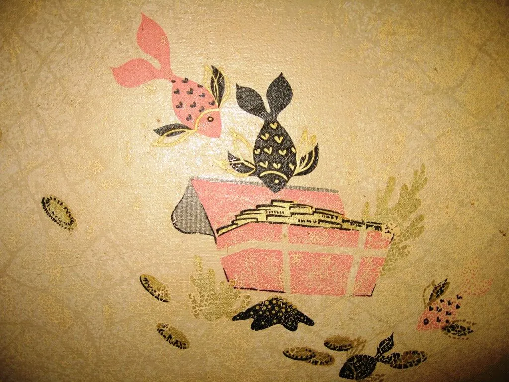 fish and treasure chest vintage wallpaper