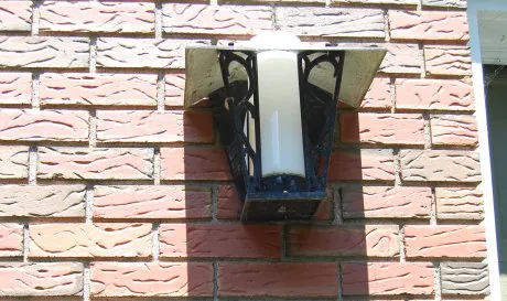 midcentury-outdoor-light midcentury-outdoor-light
