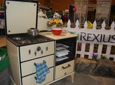 vintage-stove-turned-potting-table vintage-stove-turned-potting-table