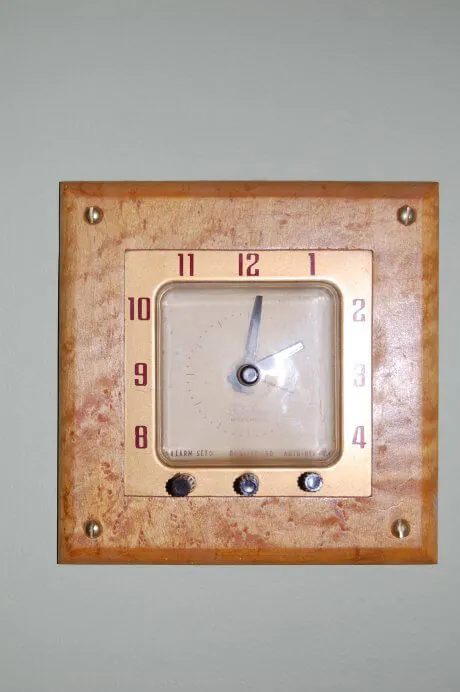 vintage-wall-clock vintage-wall-clock