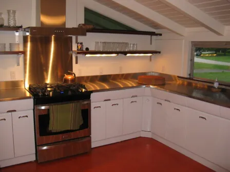 vintage-crosley-kitchen-cabinets