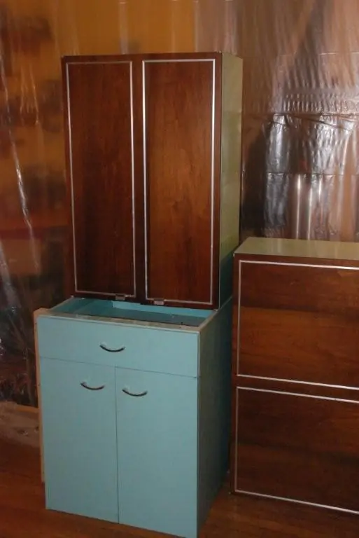 aqua-and-wood-st-charles-kitchen-cabinets