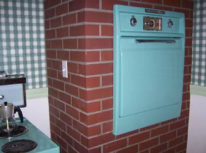 aquamarine-oven-in-brick-wall