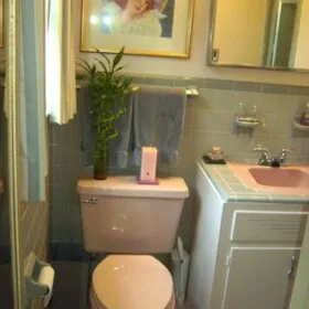 gray and pink tile bathroom