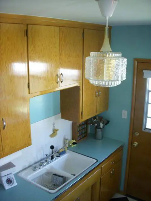 50s-kitchen-light