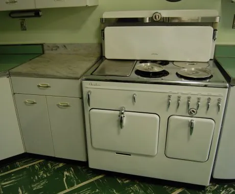 vintage-chamber-stove vintage-chamber-stove