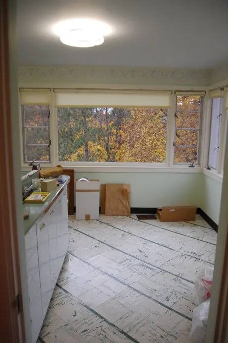 white-kentile-floor-green-trim white-kentile-floor-green-trim