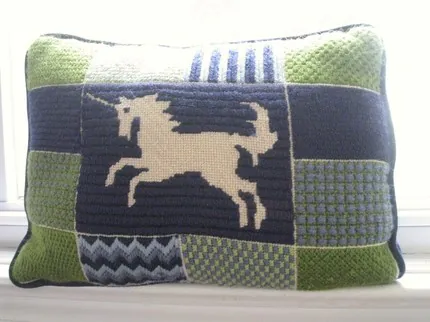 bargello-needlepoint-pillow-from-zhiozaki-on-etsy bargello-needlepoint-pillow-from-zhiozaki-on-etsy