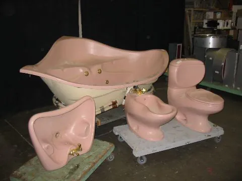 villeroy-and-boch-pink-bathroom