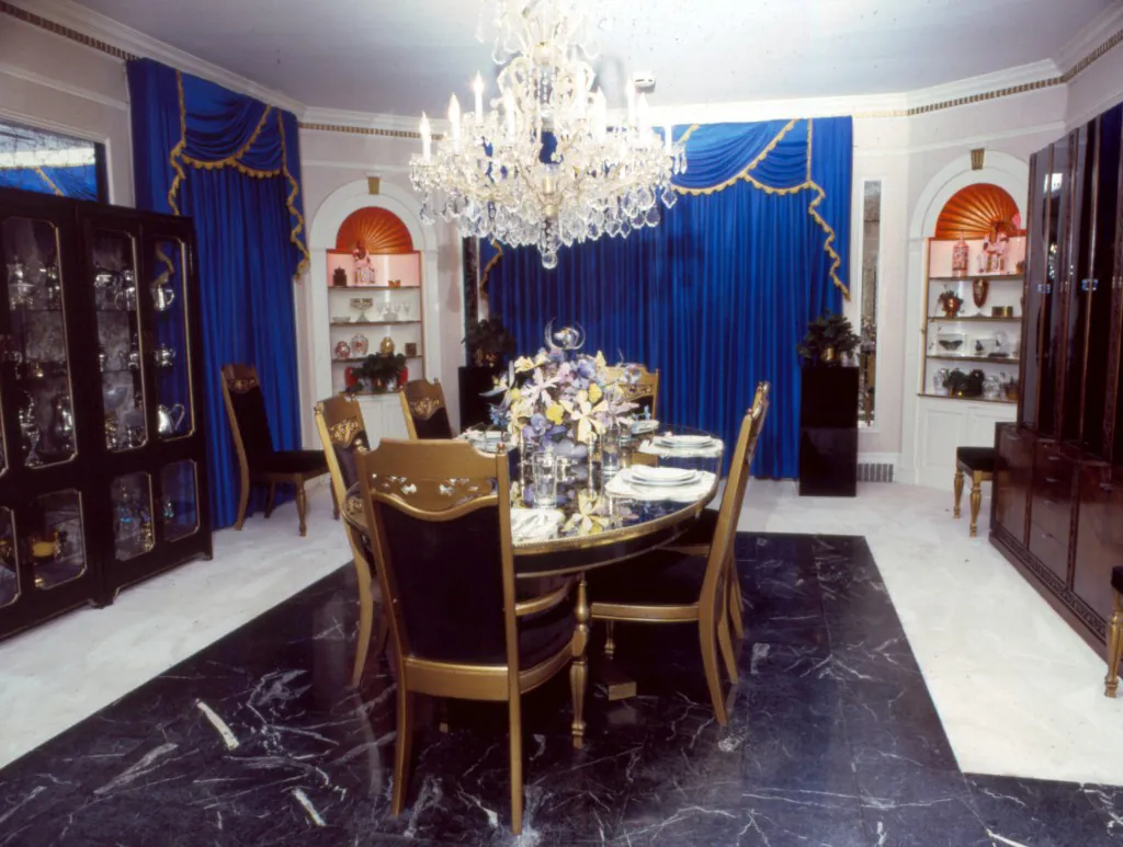 graceland-Dining Room