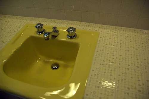 yellow-sink-with-celatile-tile-countertop