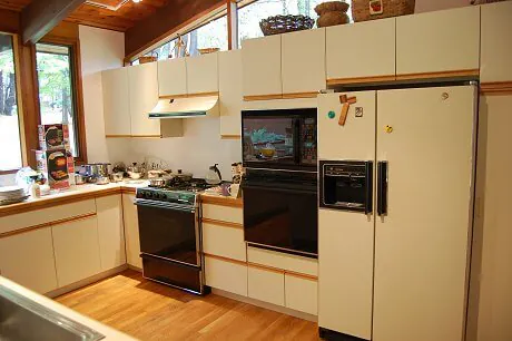 1988-contemporary-kitchen laminate and wood kitchen in 1988 contemporary house