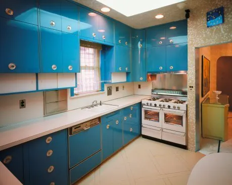 louis-armstong-house-kitchen louis-armstrong-house-kitchen