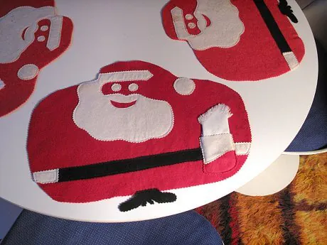 vintage-santa-placemats-made-from-felt vintage santa placemats made from felt