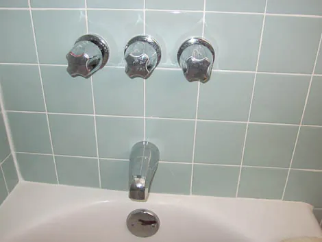 retro style bathtub faucets