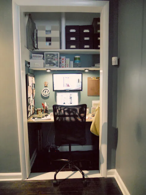 home-office-in-a-closet