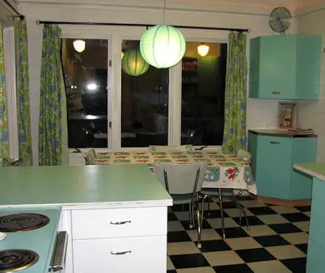 retro-kitchen-renovation
