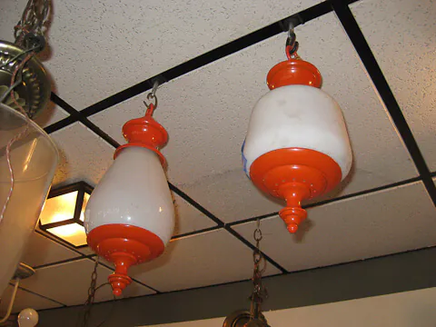 1970s-orange-swag-lights