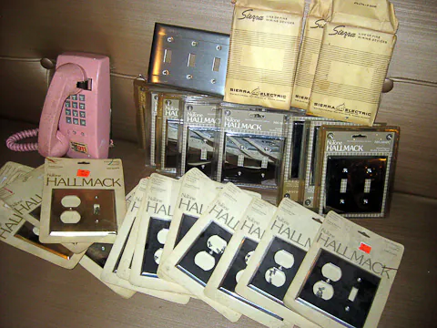 vintage-hallmack-switchplates