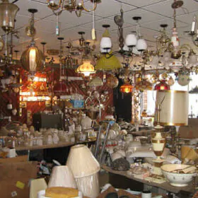 time-capsule-lighting-store-in-st-louis