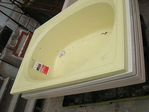vintage yellow whirlpool tub NOS vintage yellow whirlpool tub NOS