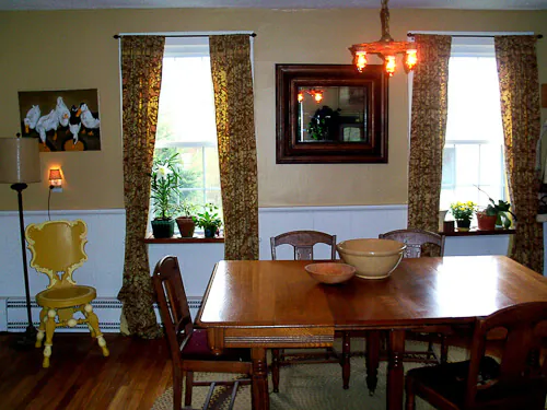 dining room in 1888 rhode island house