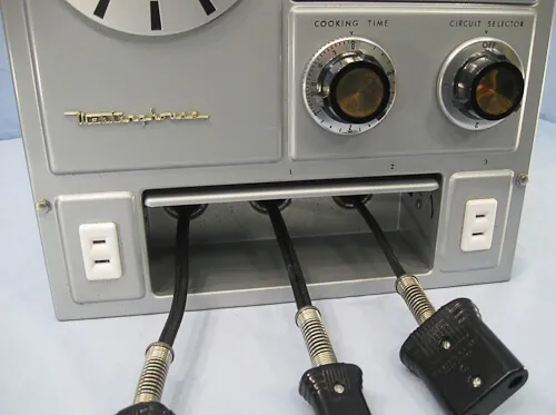 westinghouse-appliance-center-retractable-cords