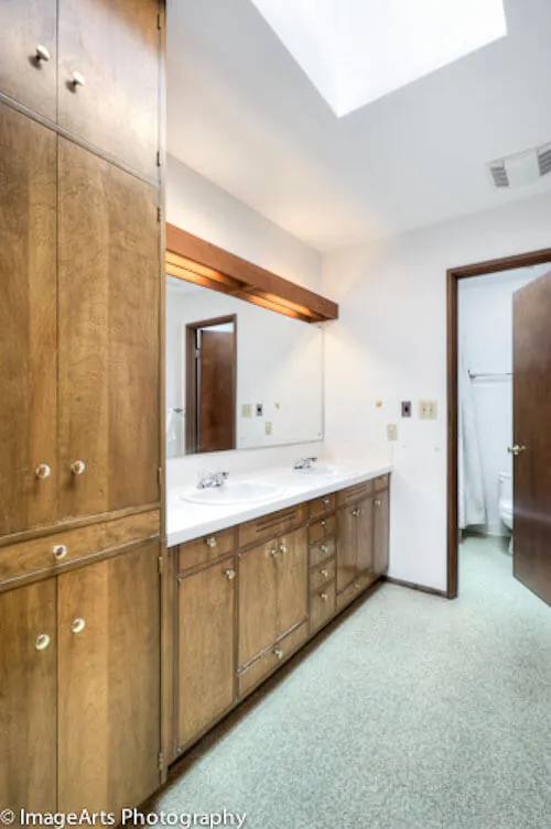 midcentury-modern-bathroom midcentury modern bathroom