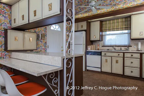 1965-house-kitchen