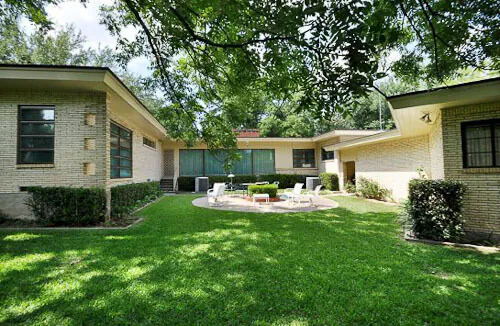 back yard of 1950 midcentury house in dallas