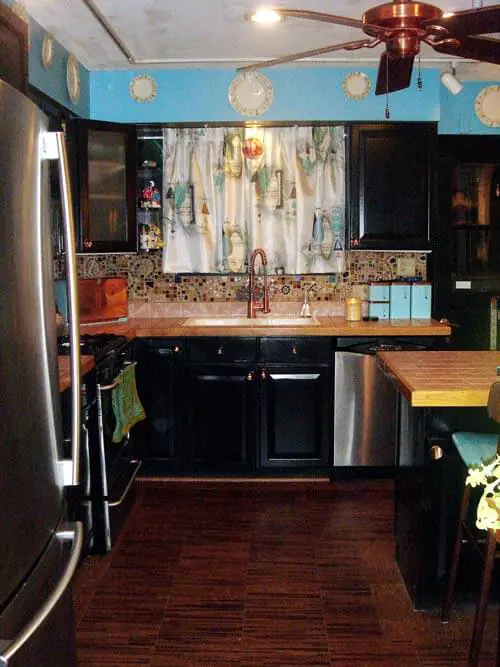 modern-vintage-kitchen-turquoise