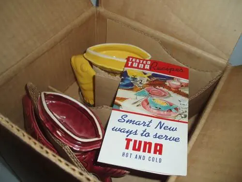 tuna-bakers-and-pamphlet tuna-bakers-and-pamphlet
