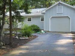 50s-ranch-house-grey 50s-ranch-house-grey