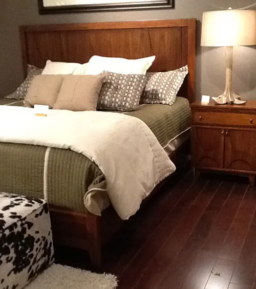 Broyhill-Mardella-bed-and-nightstand Broyhill-Mardella-bed-and-nightstand