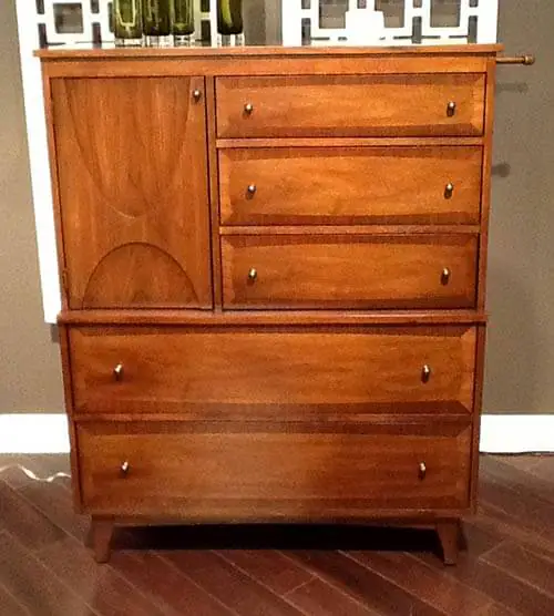 Broyhill-Mardella-door-chest Broyhill-Mardella-door-chest