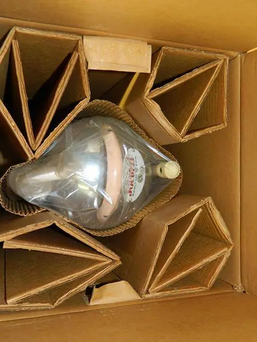 NOS-retro-Jacuzzi-in-box NOS-retro-Jacuzzi-in-box