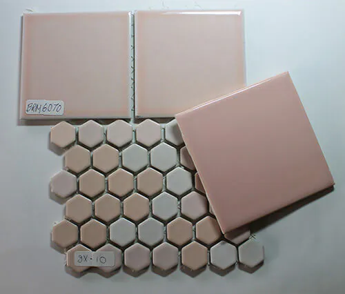 Pink-tile-combinations-for-retro-bathroom