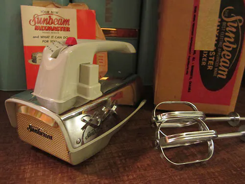 Vintage-sunbeam-hand-mixer- Vintage-sunbeam-hand-mixer-