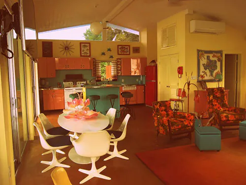 mid-century-retro-dining-room mid-century-retro-dining-room