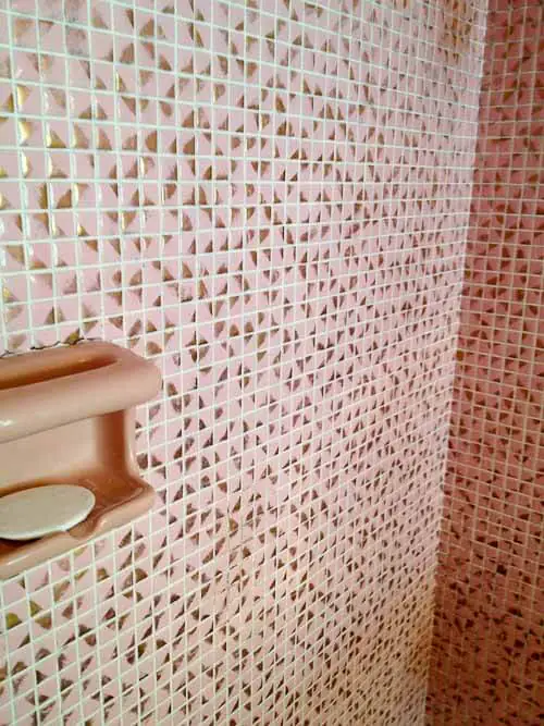 pink-gold-bathroom pink and gold metallic bathroom tile