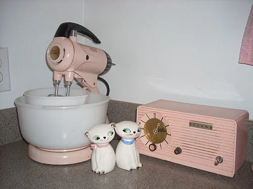 pink-sunbeam-mixmaster-vintage pink-sunbeam-mixmaster-vintage