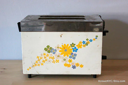 retro-groovy-toaster retro-groovy-toaster