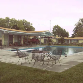 retro-patio-with pool
