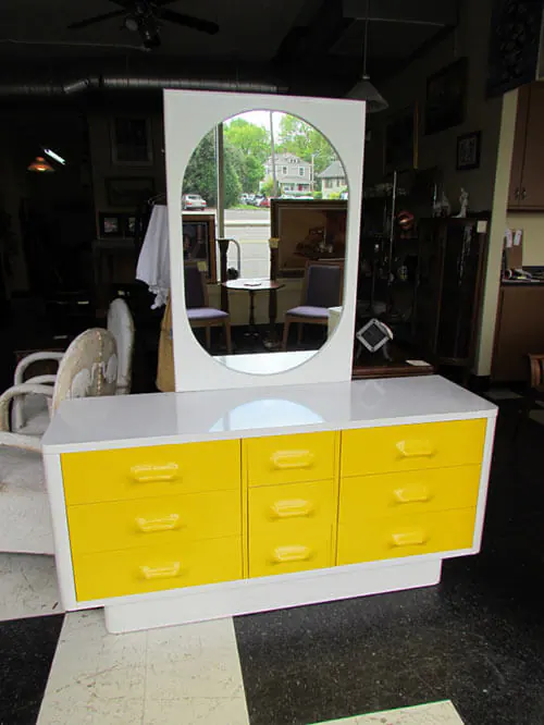 Broyhill-Premier-Chapter-One-dresser-and-mirror